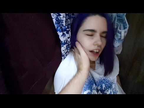 ❤️ Хоҳарамро дар ҷевон ёфт ва ба ӯ кӯмак кард ️  Секс  дар tg.porngameshub.ru ☑